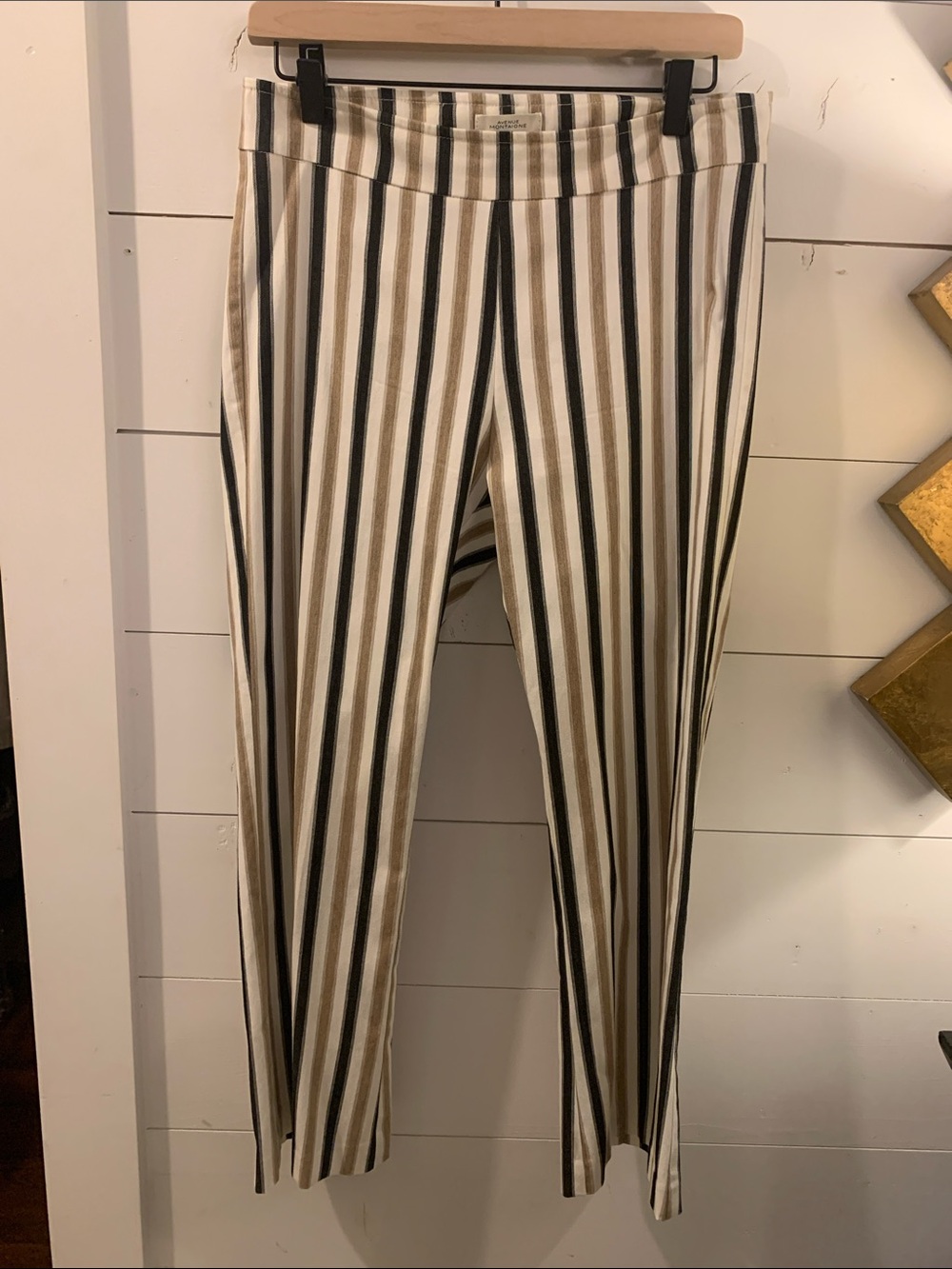 Avenue Montaigne size 8 Leo pants. Tan, White, Black stripe. Like new condition.